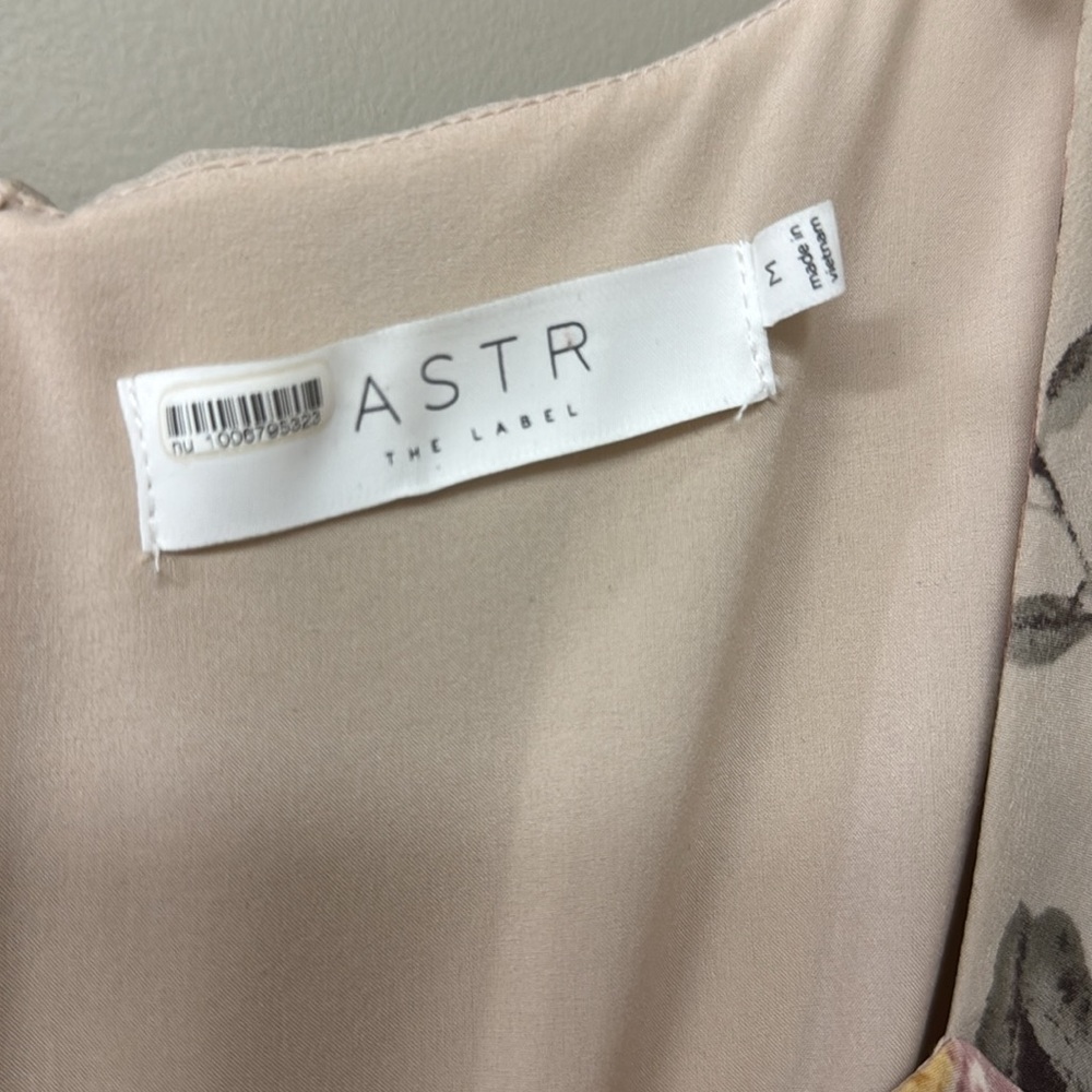 ASTR the Label Long Sleeve Ruched Floral Midi Dress | Blush Floral | sz M | EUC - Picture 5 of 16